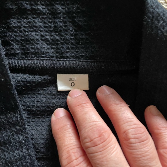 TAEKWONDO/ MARTIAL ARTS KIDS SIZE 0 SUIT - Picture 4 of 4